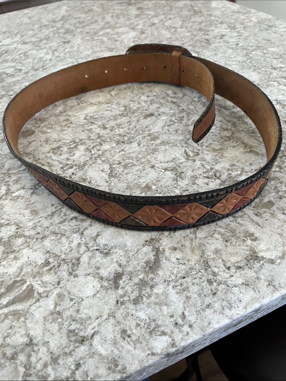 Tooled Leather Belt with Geometric Inlay - Brown & Black Vintage - Picture 3 of 3